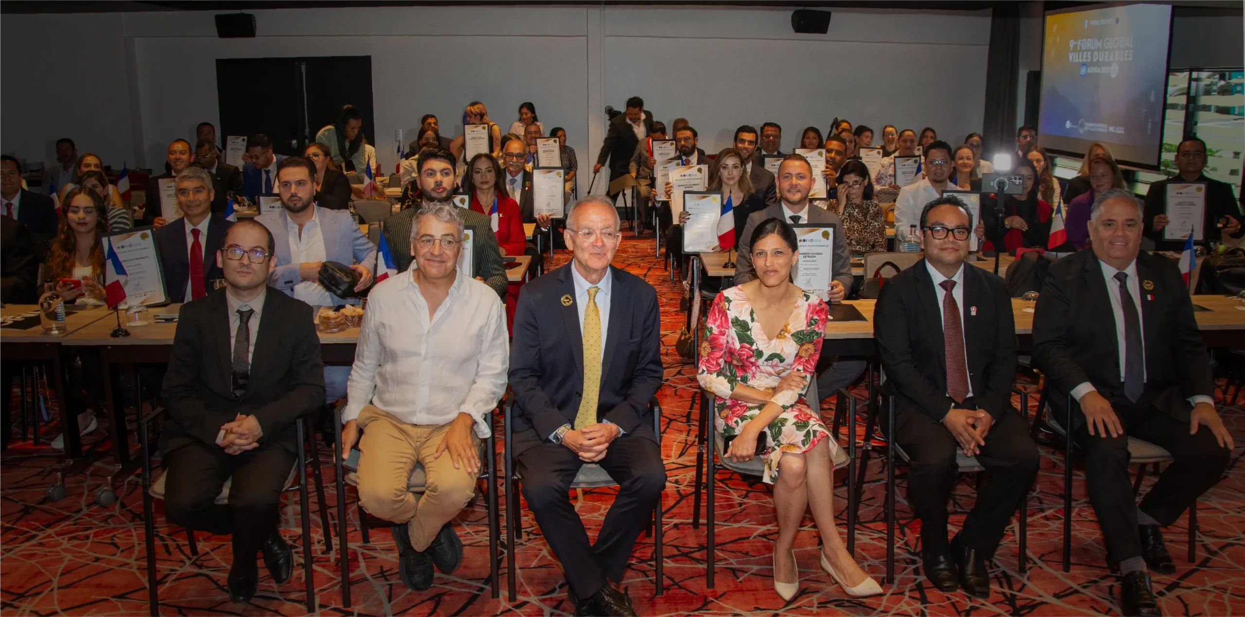 Gerard Wolf, Eleonore Caroit, Claudio Bordi, Nicolás Condom, Galo Limón, Christian Peñaloza, Embajadores de la Organización Mundial Ciudades Sostenibles 2025 - Foro Global Ciudades Sostenibles, París, Francia.